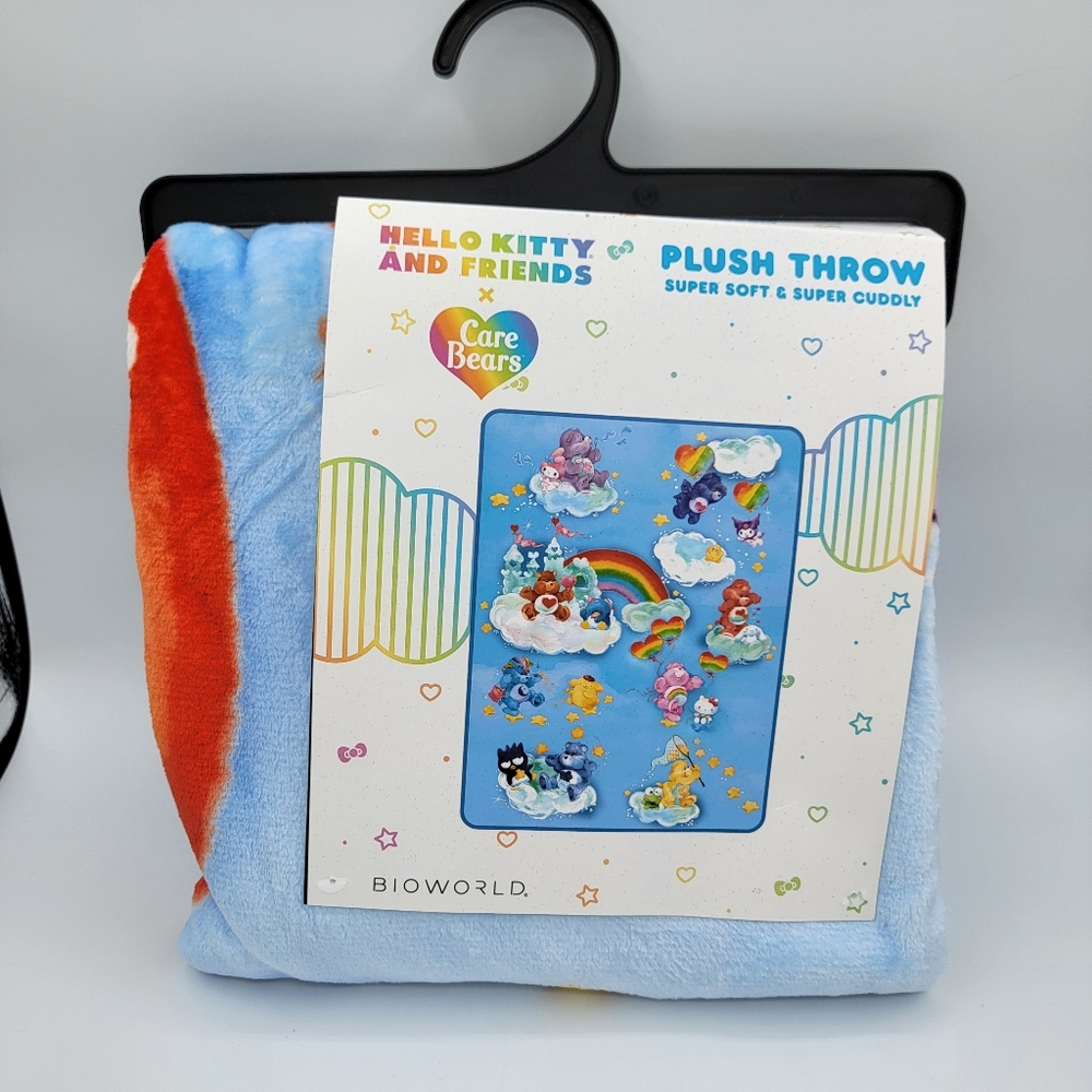 Hello Kitty & Care Bears Plush Throw Blanket NEW #1790 & 1791 - Picture 3 of 14